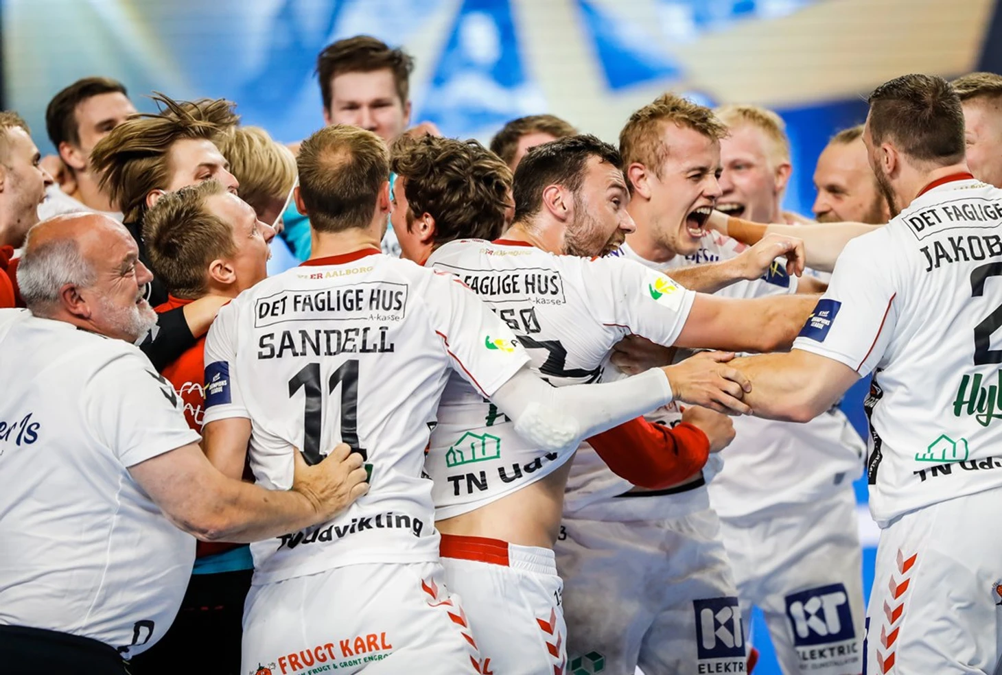 Лига чемпионов. Кельн продолжает творить чудеса: "Ольборг" в финале! А так ли нужна звездная закупка?, изображение №1