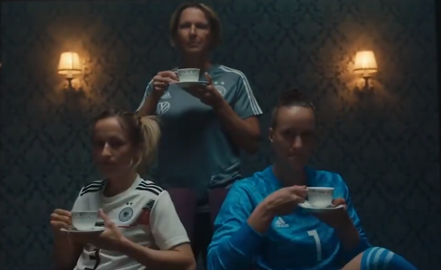светская хроника, видео, сборная Германии жен, Сборная Германии по футболу