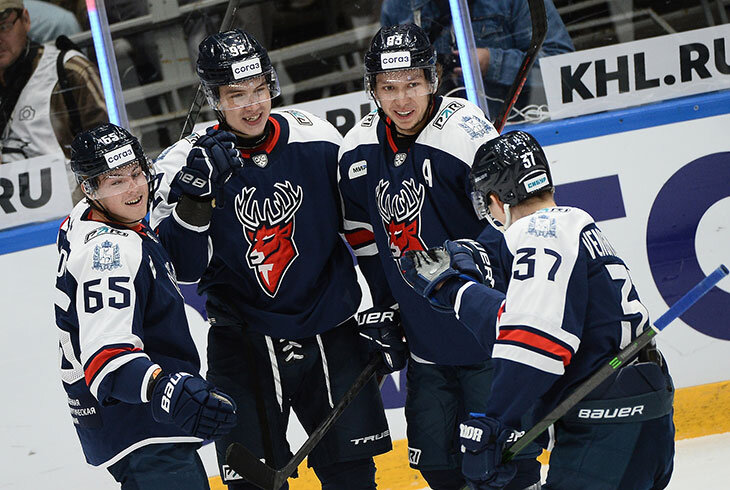Самая веселая команда КХЛ прямо сейчас: 17 голов за три матча и полный состав молодых ноунеймов
