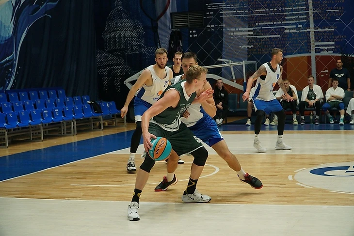 Обзор товарищеских матчей команды в Санкт-Петербурге, изображение №2