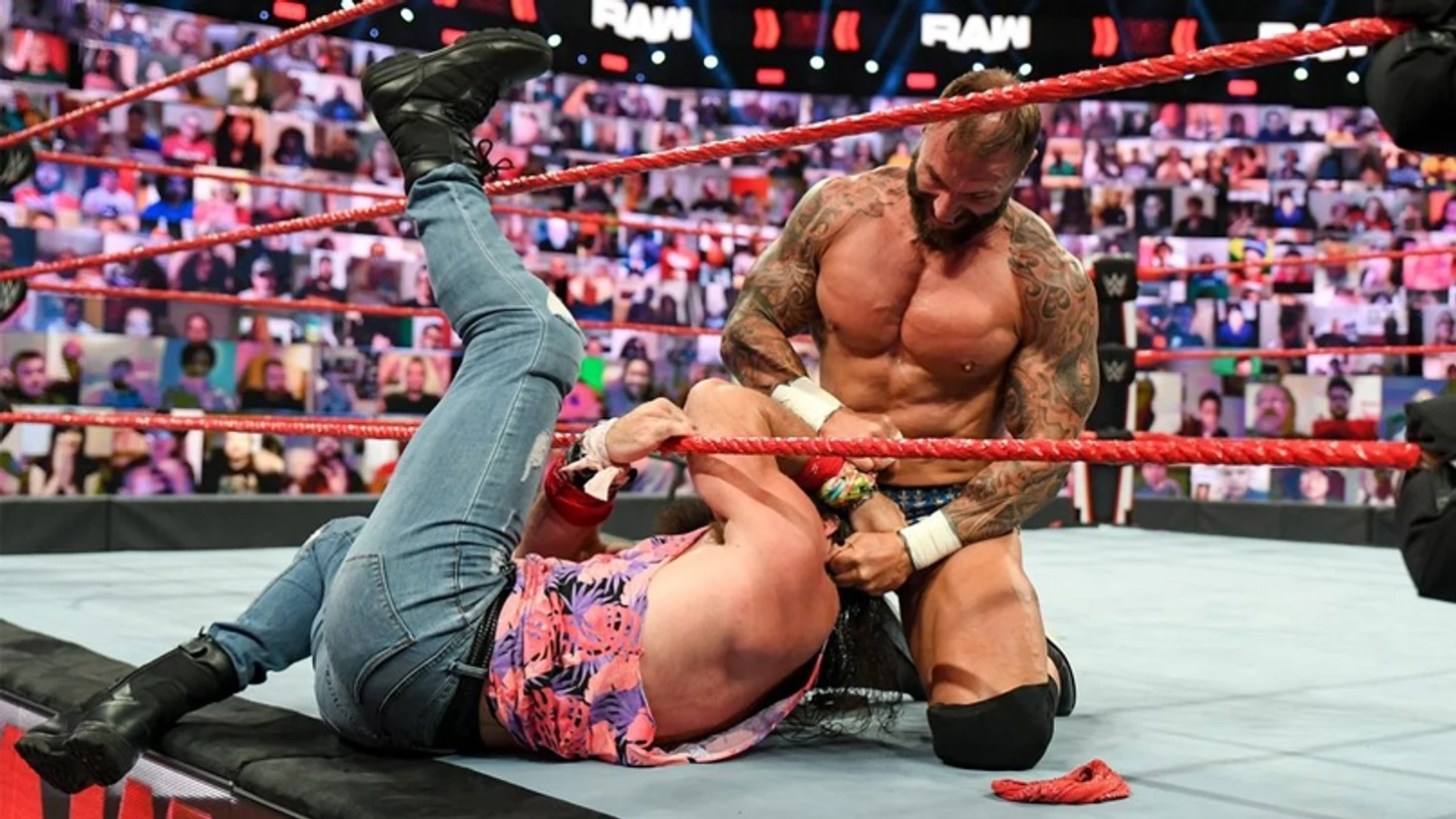 Обзор WWE Monday Night RAW 07.06.2021, изображение №12
