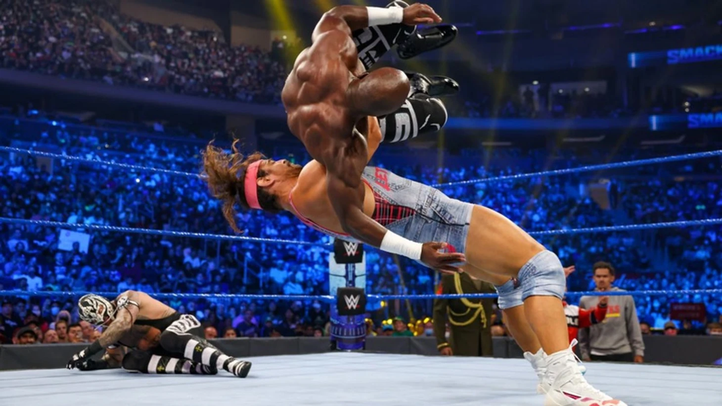Обзор WWE Friday Night SmackDown 10.09.2021, изображение №6