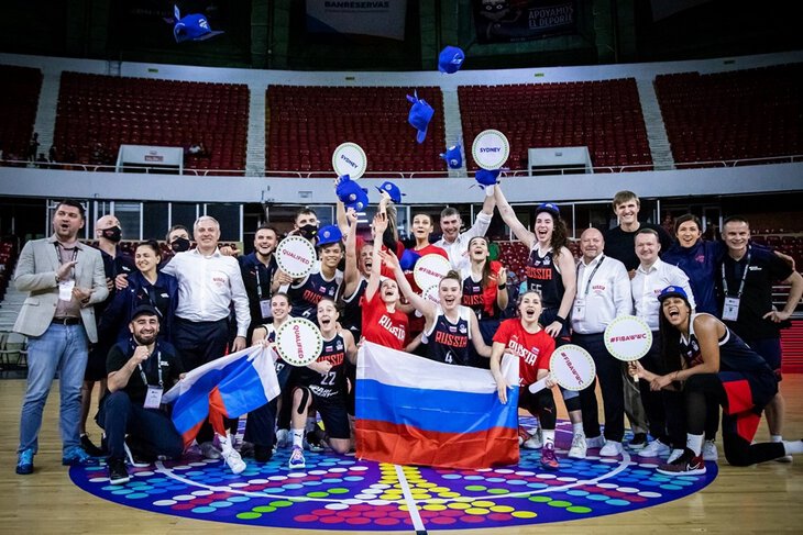 Женская сборная России впервые за 12 лет вышла на чемпионат мира