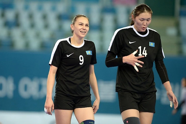 Вероника Хардина и Арай Абдихамит