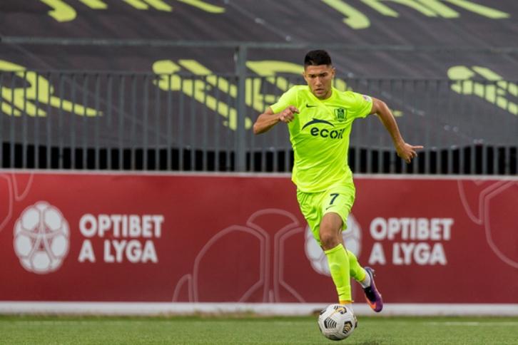 Максим Марусич: Отрабатываю по всему игровому полю