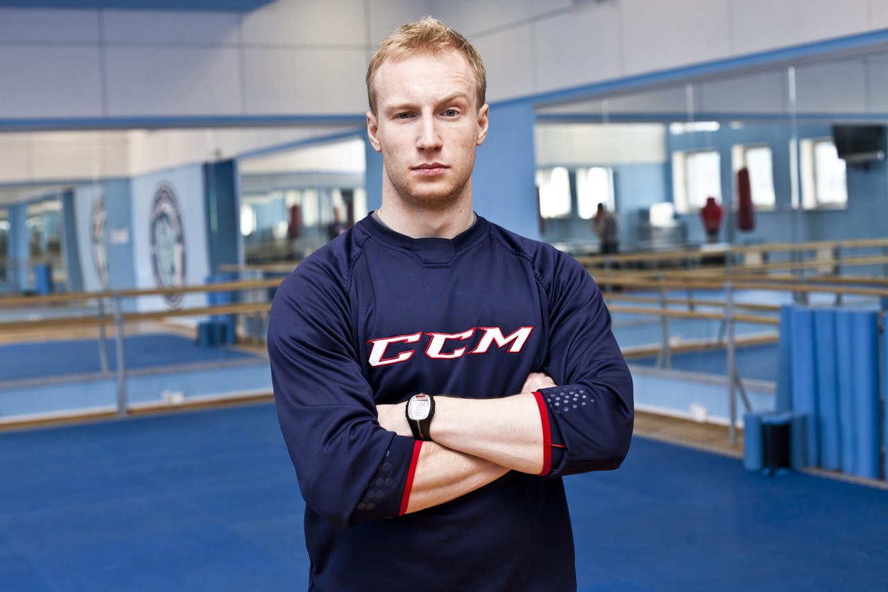 За физическую подготовку в «Ак Барсе» отвечает магистр педагогических наук! А ещё он написал две книги!