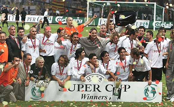«Валенсия» - обладатель Суперкубка УЕФА - 2004