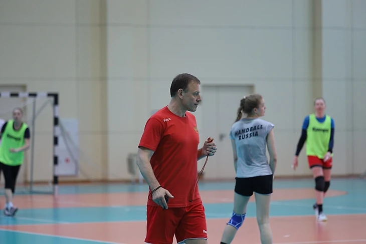 "Не стану бросать камень в огород Мартина". Интервью Алексеева после назначения. Бонус: состав на сбор!, изображение №6