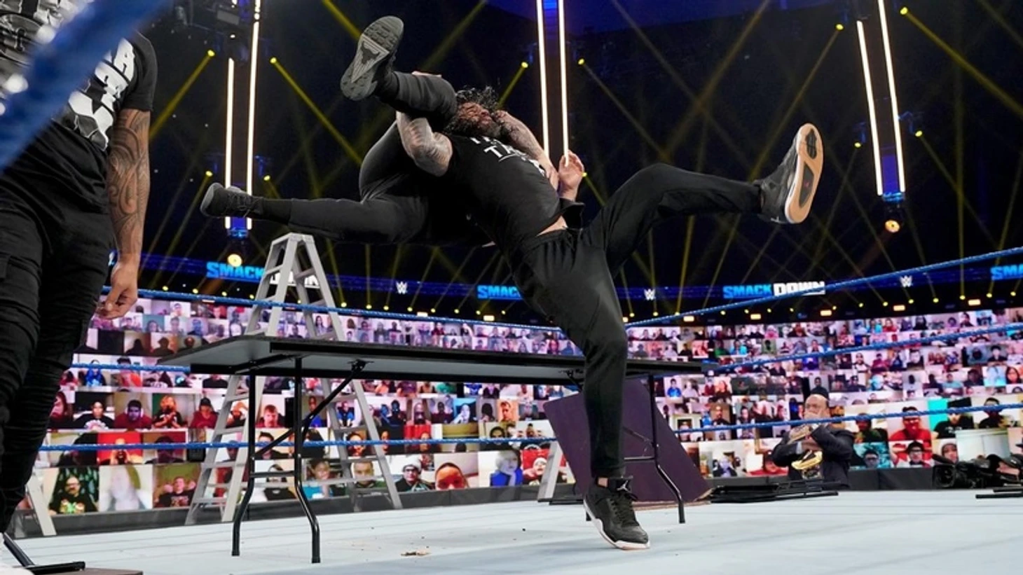 Обзор WWE Friday Night Smackdown 18.12.2020, изображение №17