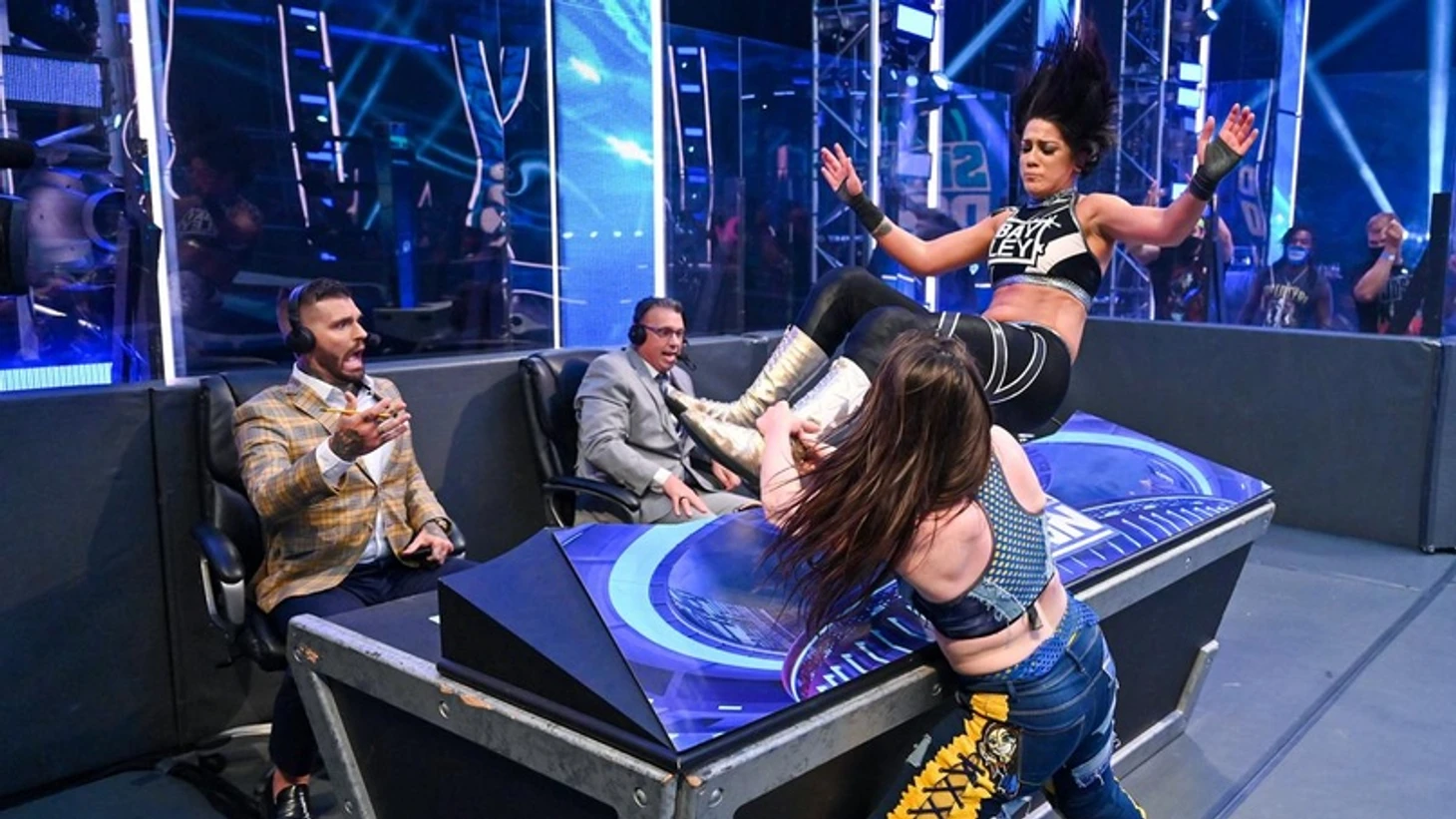 Обзор WWE Friday Night Smackdown 31.07.2020, изображение №13