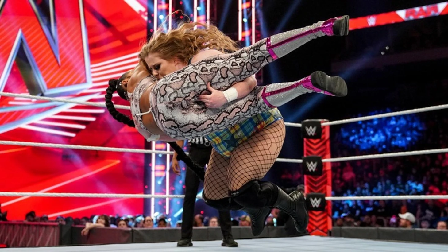 Обзор WWE Monday Night RAW 20.12.2021, изображение №5