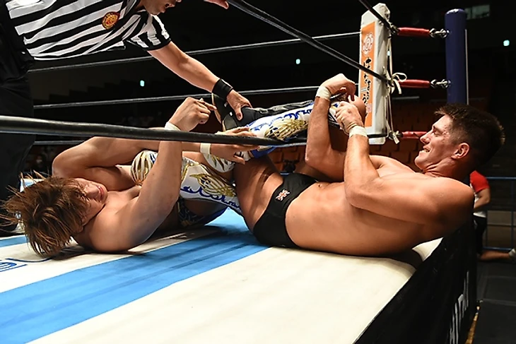 New Japan Cup: В круге первом…, изображение №9