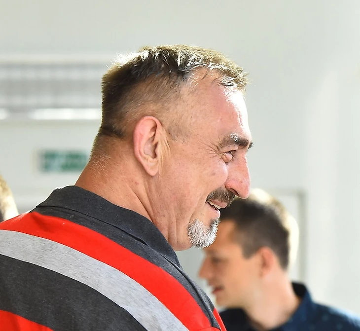 Владимир Михута. Часть 1. Стайковский арестант. Кроссовки Ульяны Семеновой. Оброк для Предехи, изображение №1