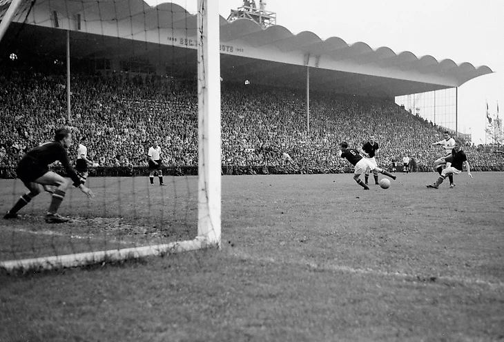 Хельмут Ран делает счет 3:2