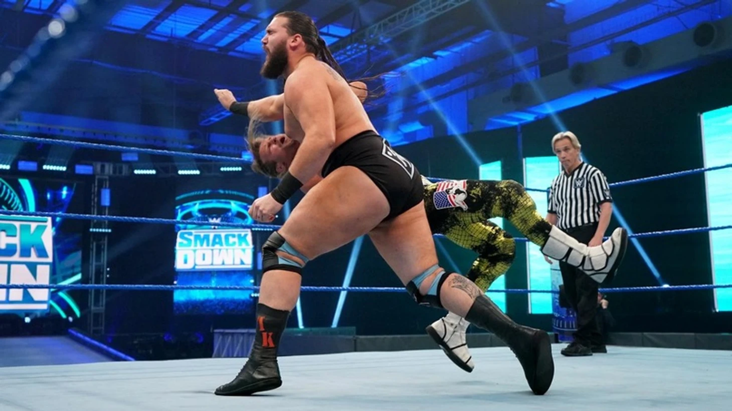 Обзор WWE Friday Night Smackdown 03.04.2020, изображение №16