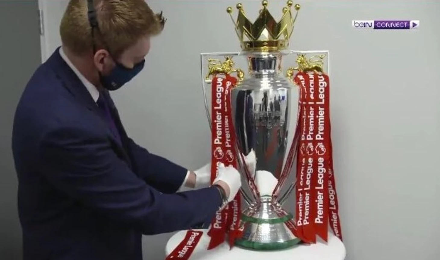 Красные ленты