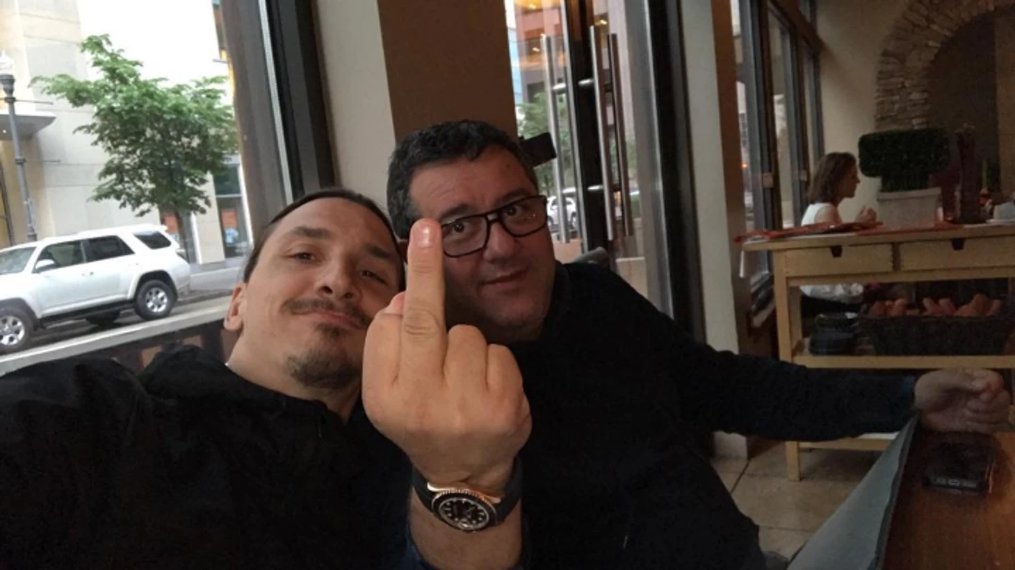 https://photobooth.cdn.sports.ru/preset/post/3/76/12dde34534281acec6c49c46f85ff.png