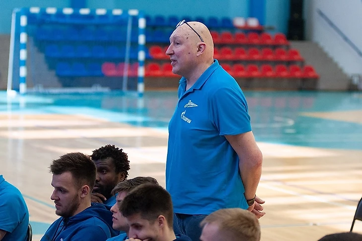 20 вопросов не о гандболе. Дмитрий Торгованов: "Последнее, что прочитал? "Искусство войны" Сунь-Цзы", изображение №7