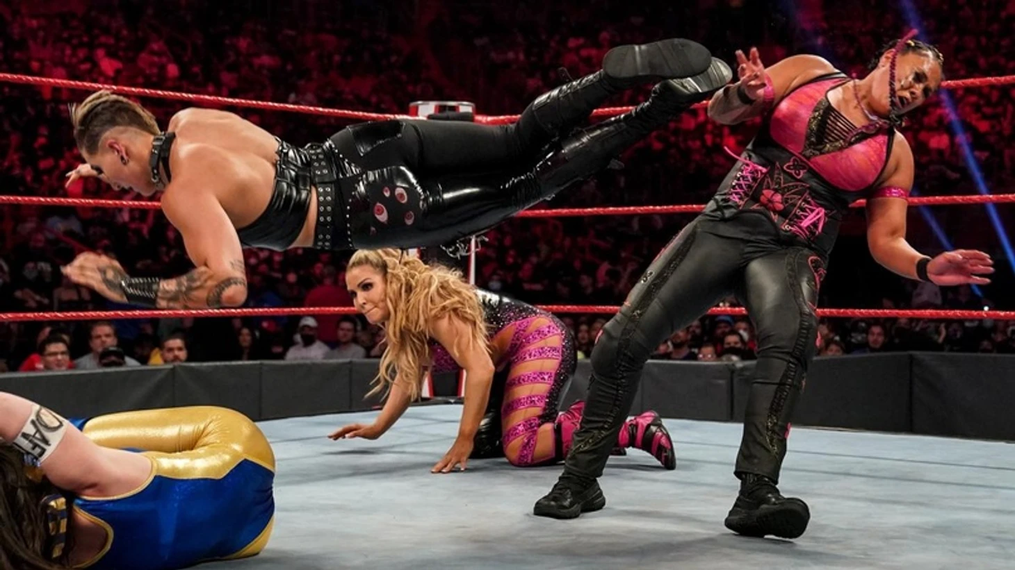 Обзор WWE Monday Night RAW 06.09.2021, изображение №12