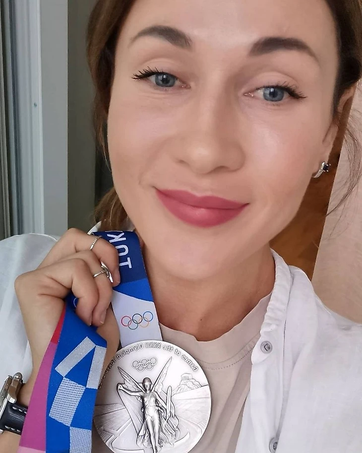 "Представьте, как она росла в окружении четырех братьев". Юлия Манагарова в рассказах близких, изображение №1