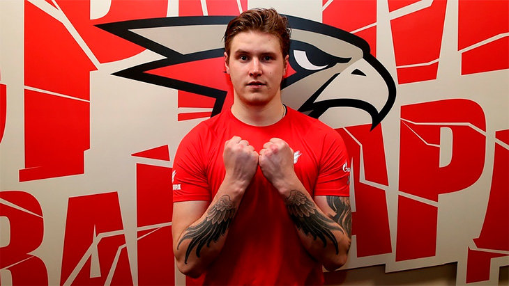 Шумаков не закрепился даже в АХЛ. Но вернулся в Россию и сразу забил