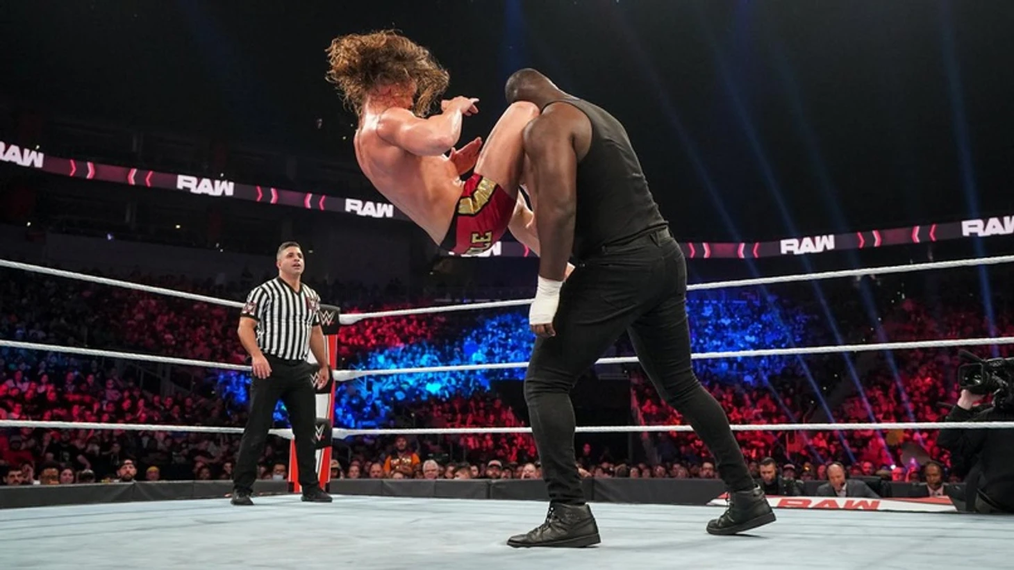 Обзор WWE Monday Night RAW 08.10.2021, изображение №8