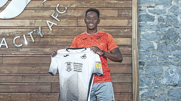 Джамал Лоу перешел в Суонси