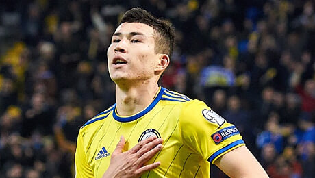 Зайнутдинов снова выбыл: не сыграет с Францией из-за травмы. Болельщики злы, Байсуфинов укорил штаб ЦСКА в замалчивании