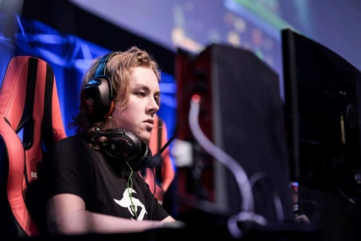 Zai, игрок 3 позиции в Team Secret