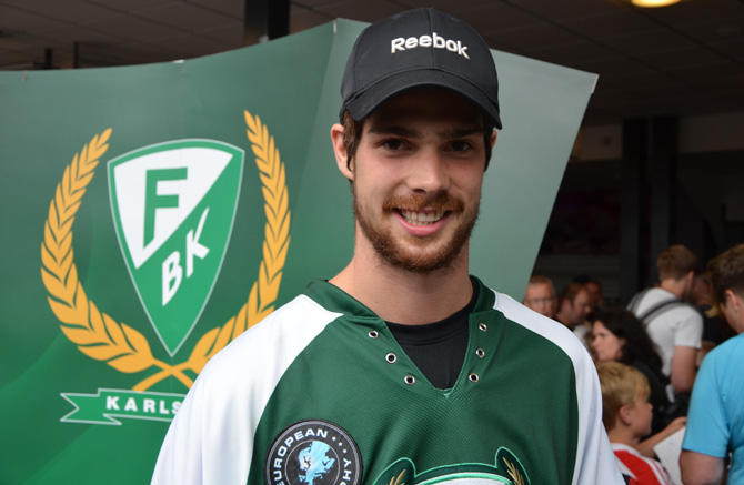 Вратарь «Сибири» психанул