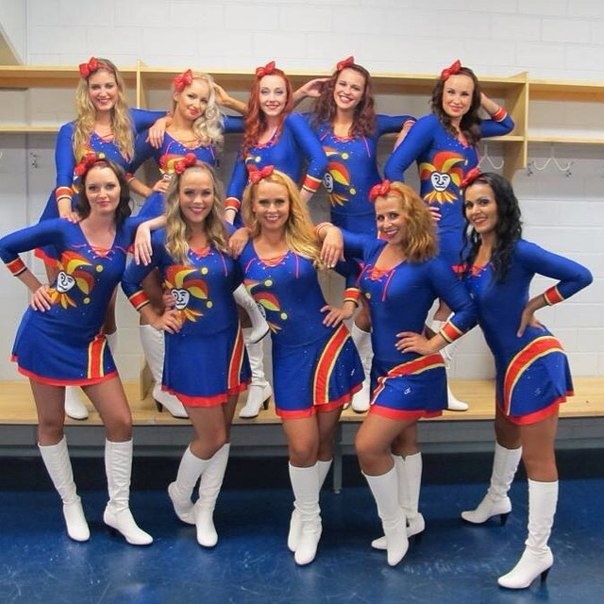 Рецепт успешного фильма о хоккее и ещё 20 мемов за прошедшие дни