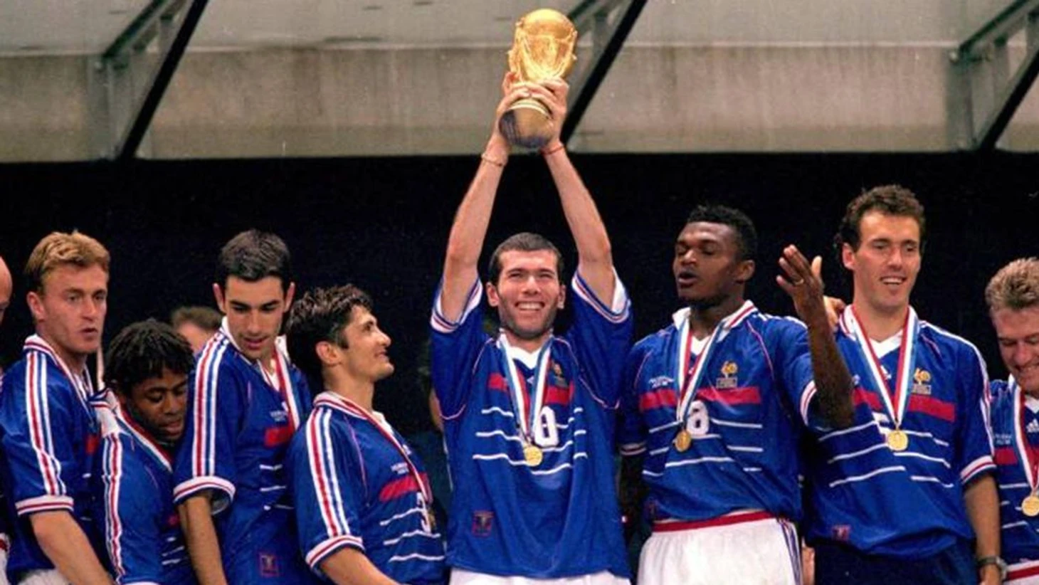 Résultat de recherche d'images pour &quout;football france champion du monde&quout;