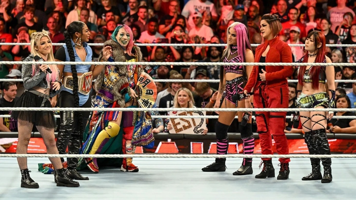 Обзор WWE Monday Night RAW 08.08.2022, изображение №3