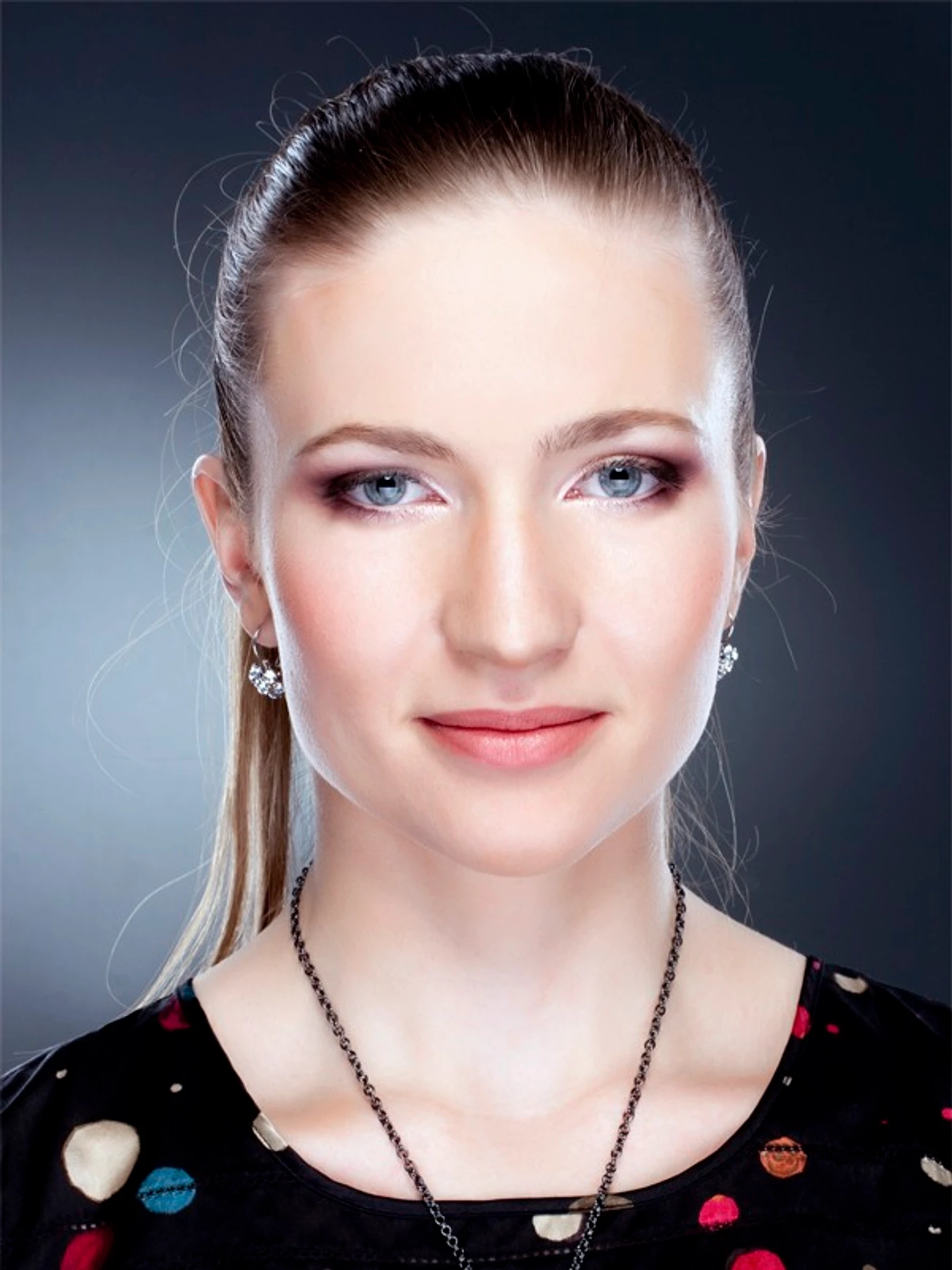 http://top-antropos.com/images/19/Biathlon-Ski/%D0%94%D0%B0%D1%80%D1%8C%D1%8F%20%D0%94%D0%BE%D0%BC%D1%80%D0%B0%D1%87%D0%B5%D0%B2%D0%B0.jpg