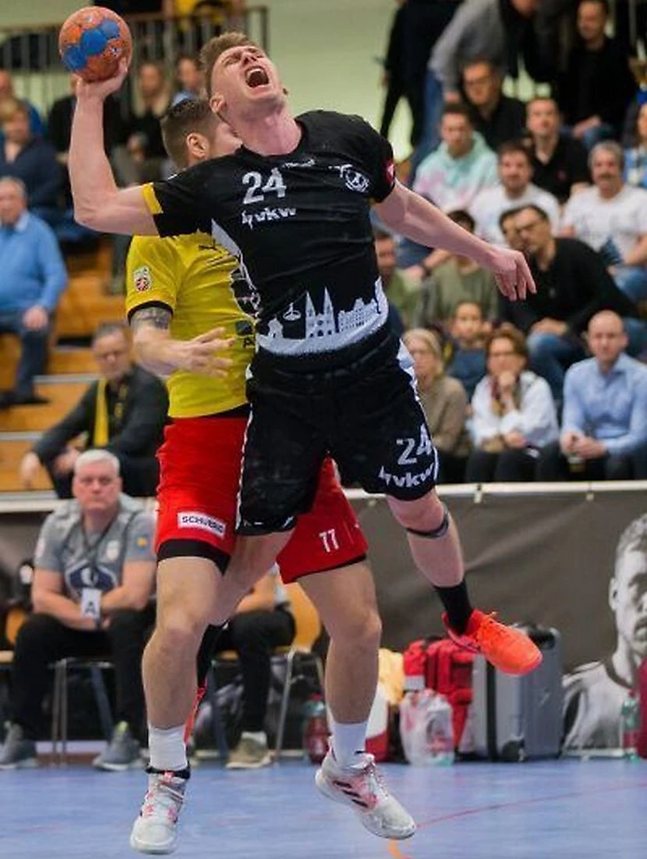 Михаил Виноградов: "В Австрии ЦСКА и Чехов выигрывали бы у всех. Но 4-5 клубов здесь хорошего уровня", изображение №3