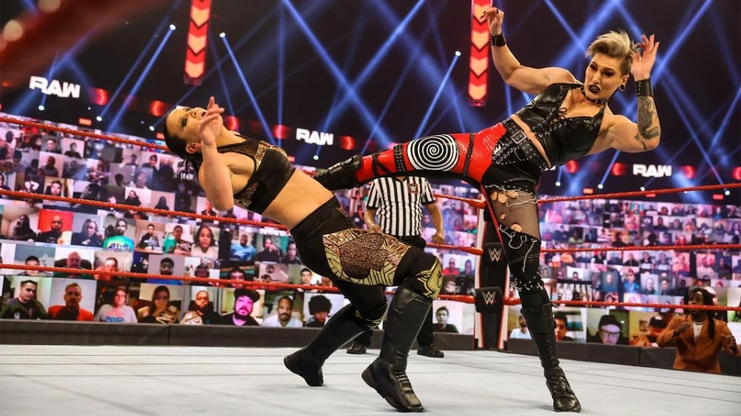 Обзор WWE Monday Night RAW 05.04.2021, изображение №12