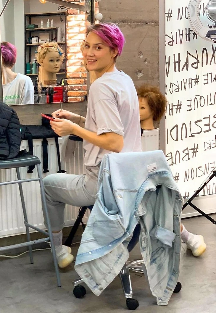 Сезон простоя Татьяны Хмыровой: замужество, курсы "шишера", интерес из России и "Вылчи", изображение №2