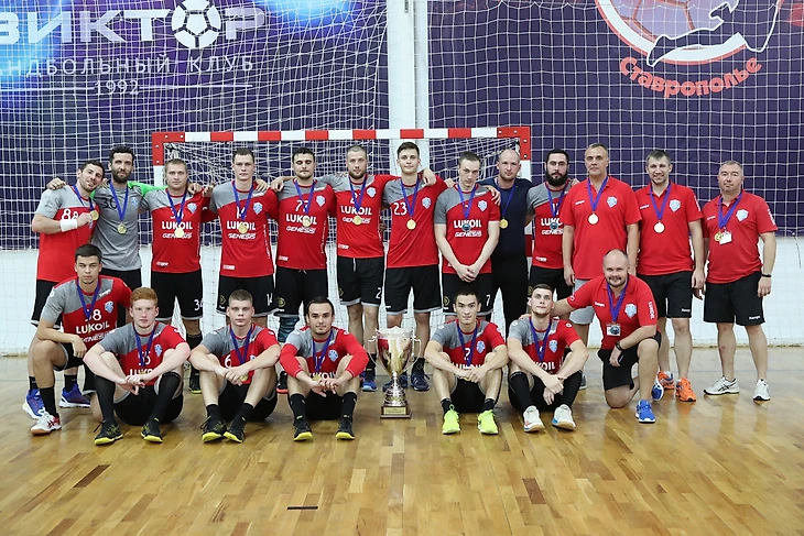 Кубок Лаврова. Три участника еврокубков, два "Мирзоева", одна победа хозяев и внезапный чемпион, изображение №1