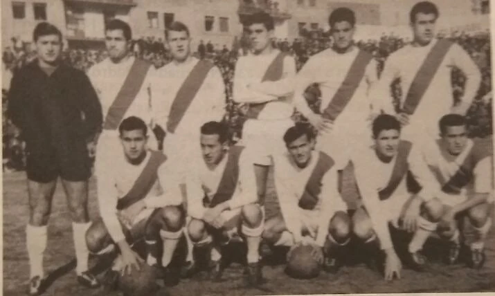 Наиболее частый состав Райо Вальекано в сезоне 1964/1965