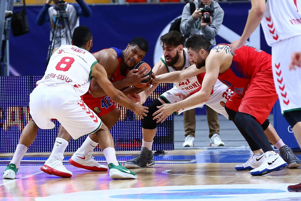 Баскетбол - фото, Turkish Airlines EuroLeague, Баскония, ЦСКА