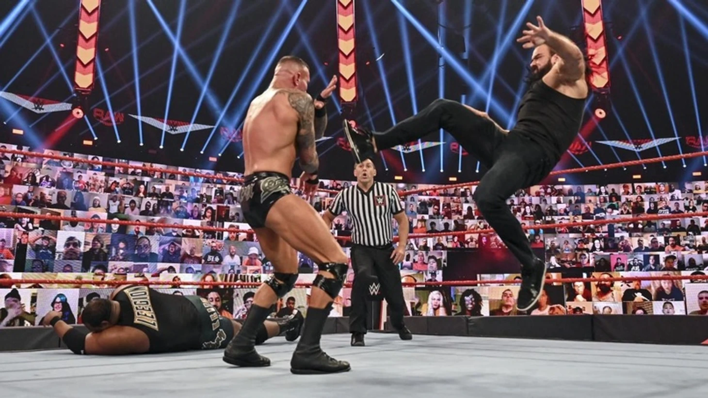 Обзор WWE Monday Night RAW 07.09.2020, изображение №22