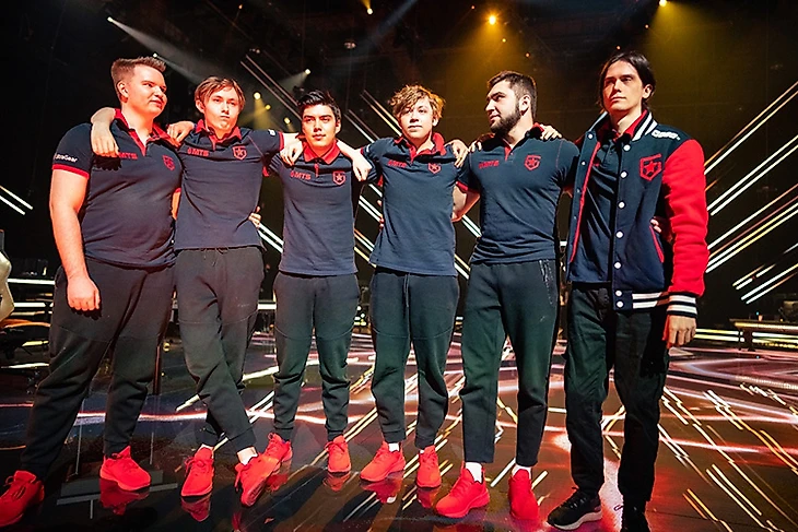 «Наша задача сейчас не расклеиваться, а показывать всё, на что мы способны. Спорт — это психология, если ты сам себя будешь заранее убивать перед игрой, то далеко на этом не уедешь»