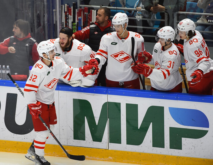 «Спартак» восстал: 5 побед в 6 матчах с новым тренером. Хет-трик Принса испортил день рождения «Барысу»