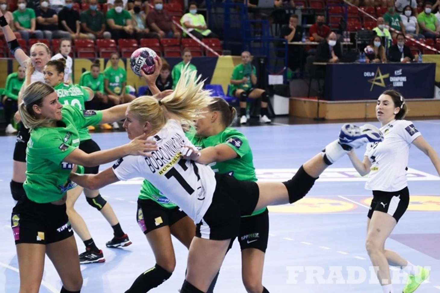 Delo Лига чемпионов. Давно не виделись, здравствуй. Групповой этап закольцует венгерский уик-энд, изображение №1