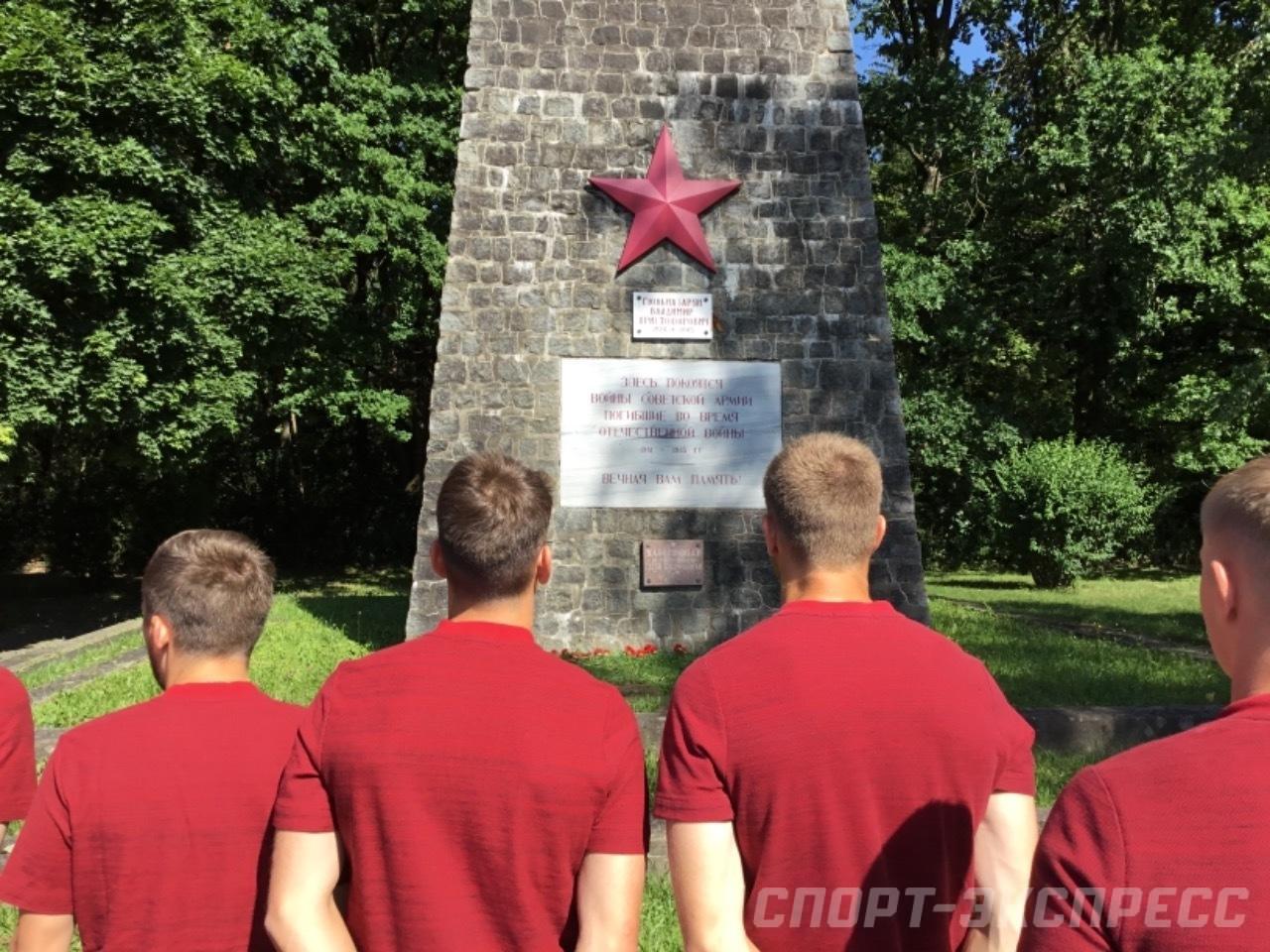 Спартак, Олег Кононов Спартак, Олег Кононов