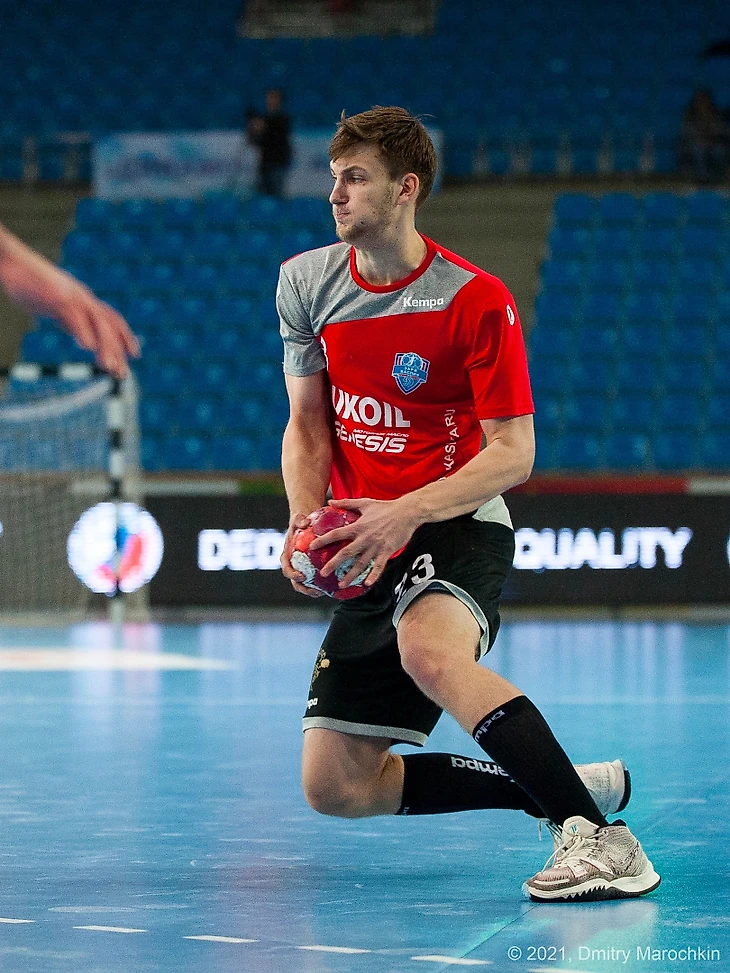 Межсезонье. СГАУ- "Саратов". Егор Овчинников: "А в перерыве игры с ЦСКА с сумками побежали в автобус…", изображение №2