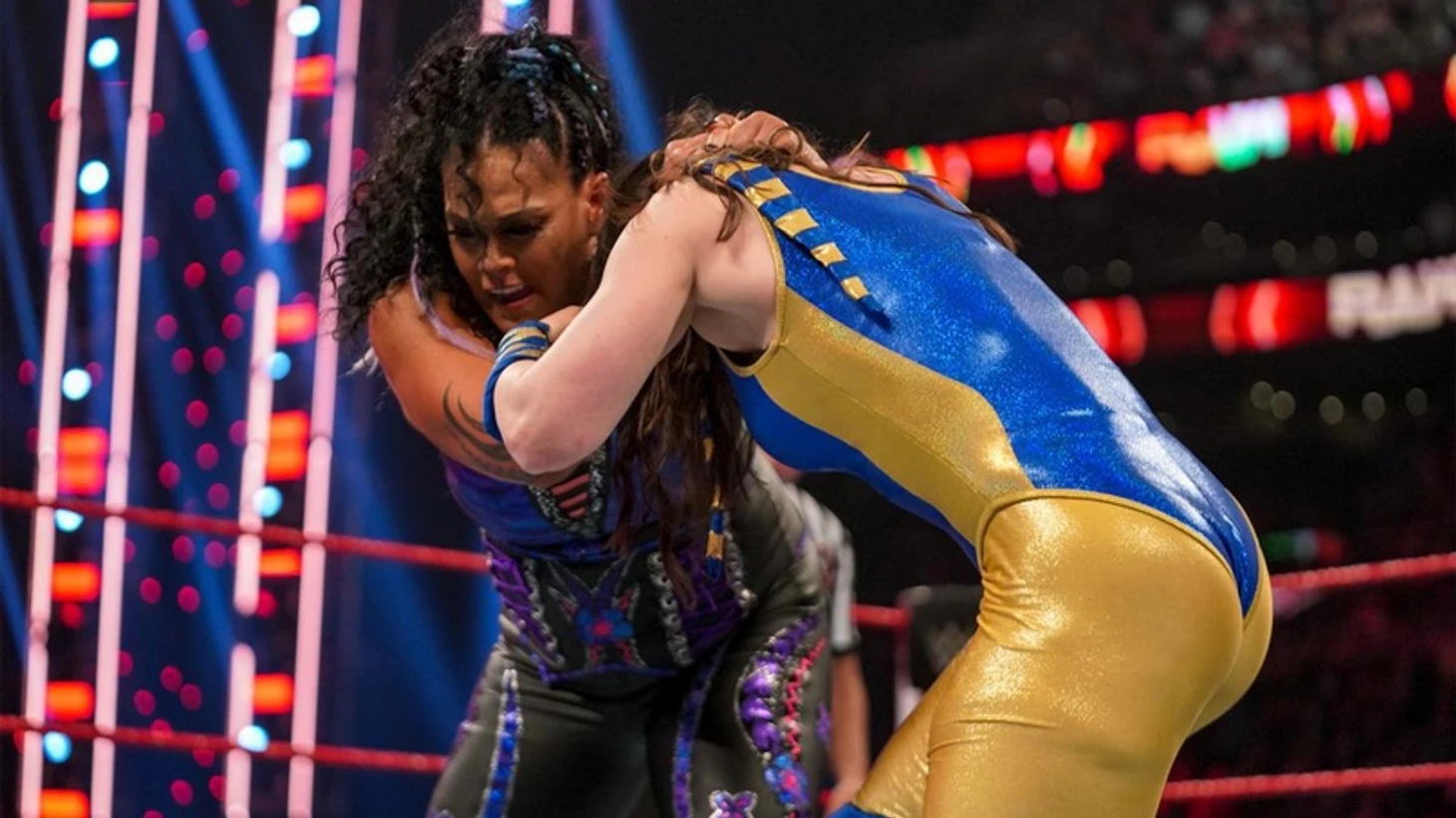 Обзор WWE Monday Night RAW 13.09.2021, изображение №15