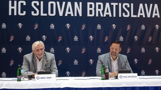 Деньги, своя молодёжь и КХЛ: новый владелец “Слована” рассказал о будущем клуба