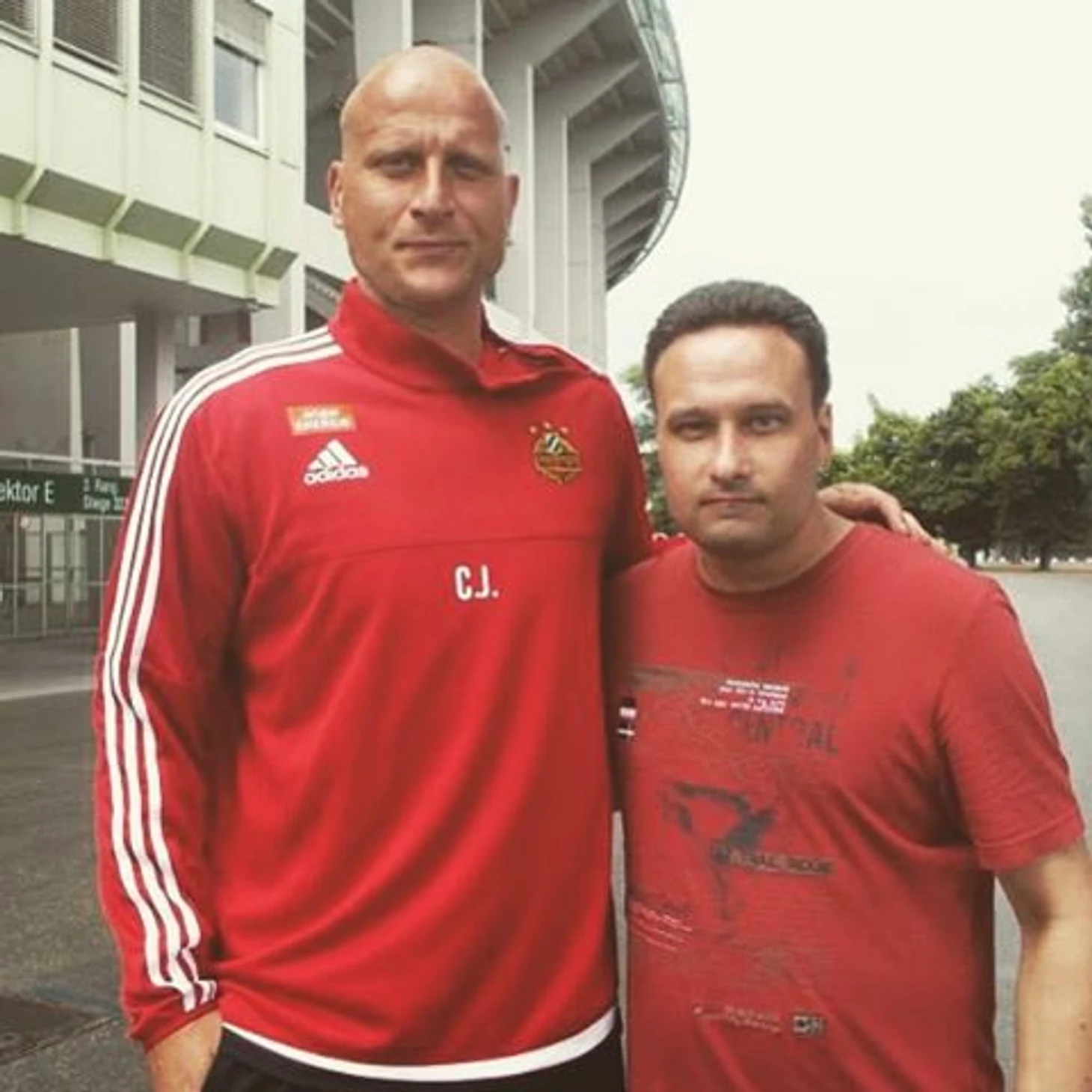 https://photobooth.cdn.sports.ru/preset/post/4/24/1c8034f3e434ba05b3e0995863d76.jpeg