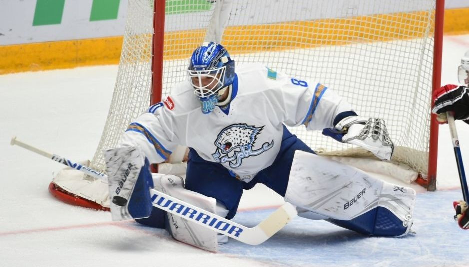 Лучшие вратари 12 сезона КХЛ